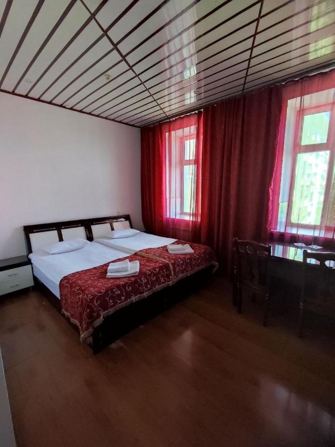 Pekin Hotel Temirtau Екстер'єр фото