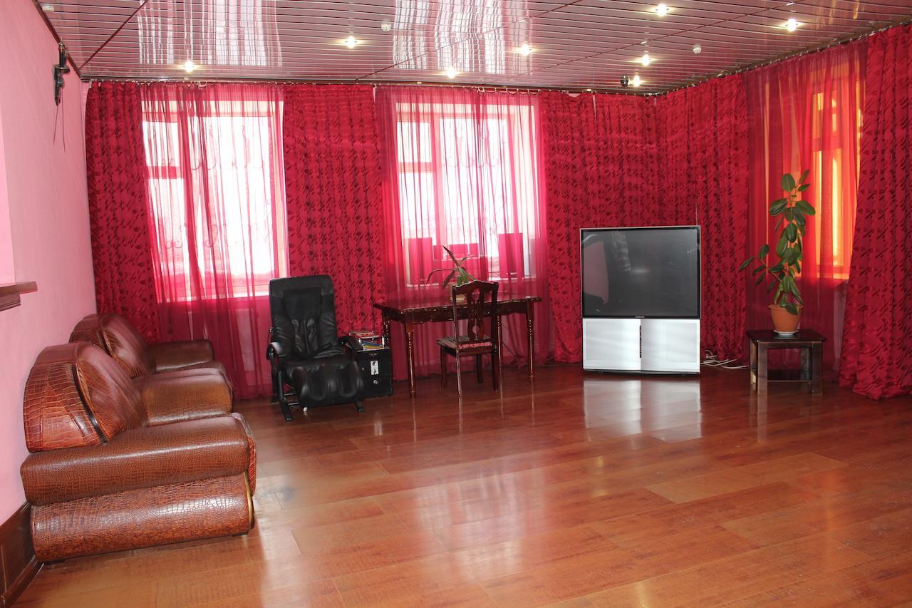 Pekin Hotel Temirtau Екстер'єр фото